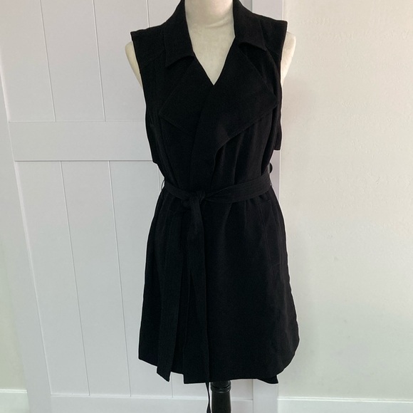 Halogen Dresses & Skirts - Halogen Sleeveless Black Wrap Dress, Medium